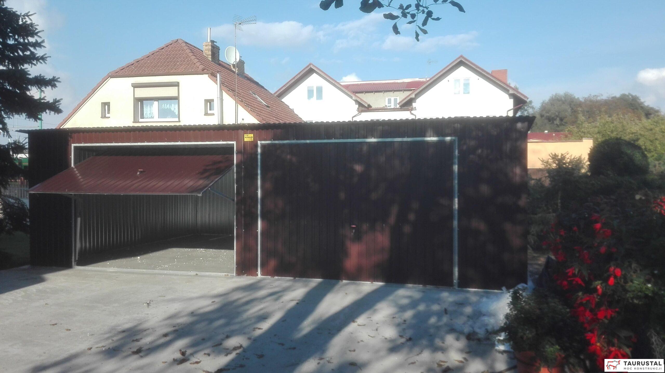 (Polski) Garaż akrylowy ocieplony 3